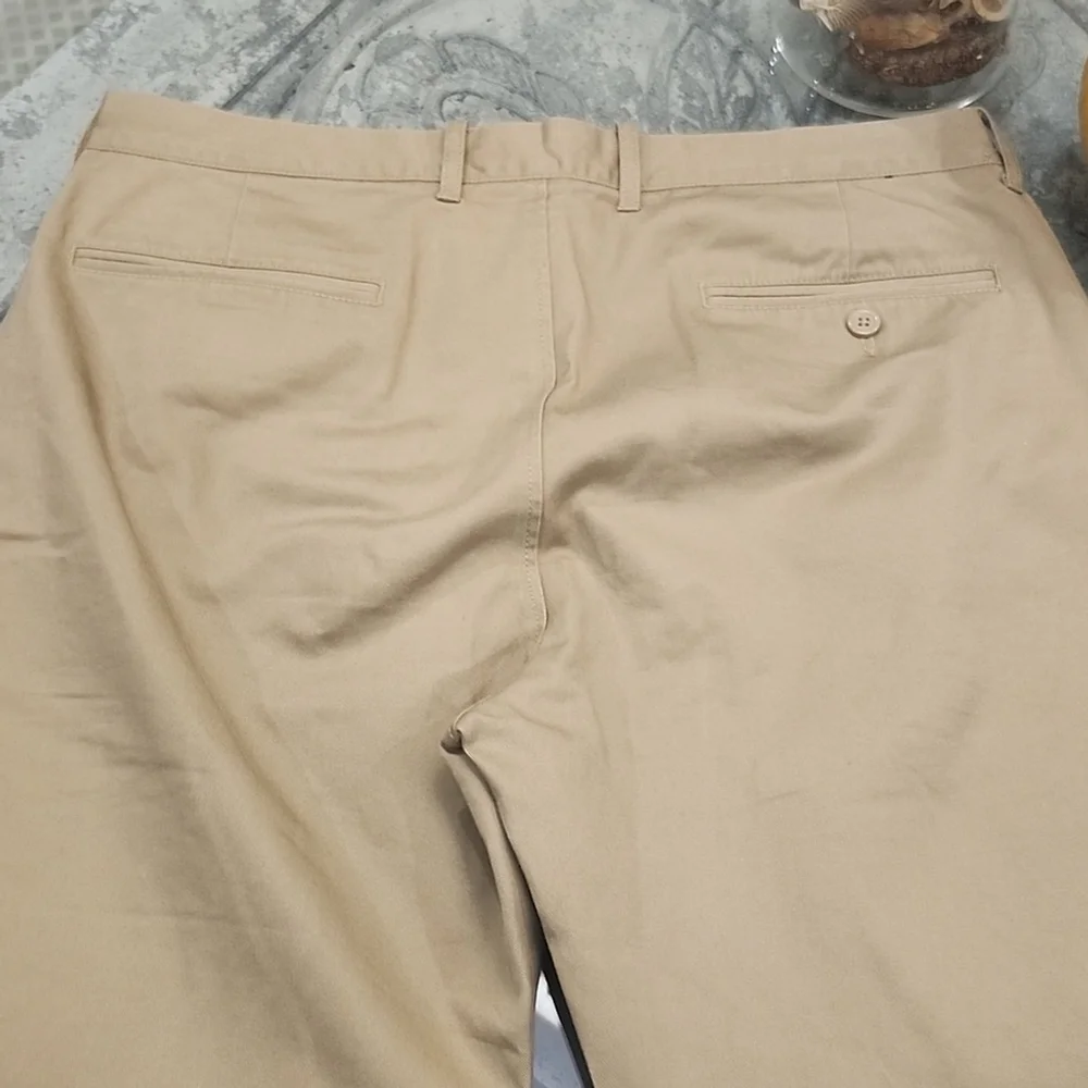 J Crew Men's The Sutton straight-fit flex khaki pant 33x32 New